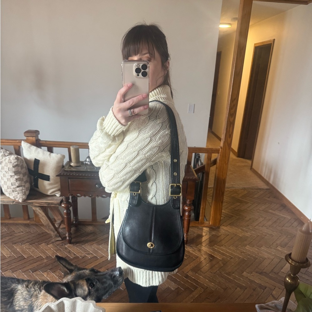 Meet your Posher, Laura